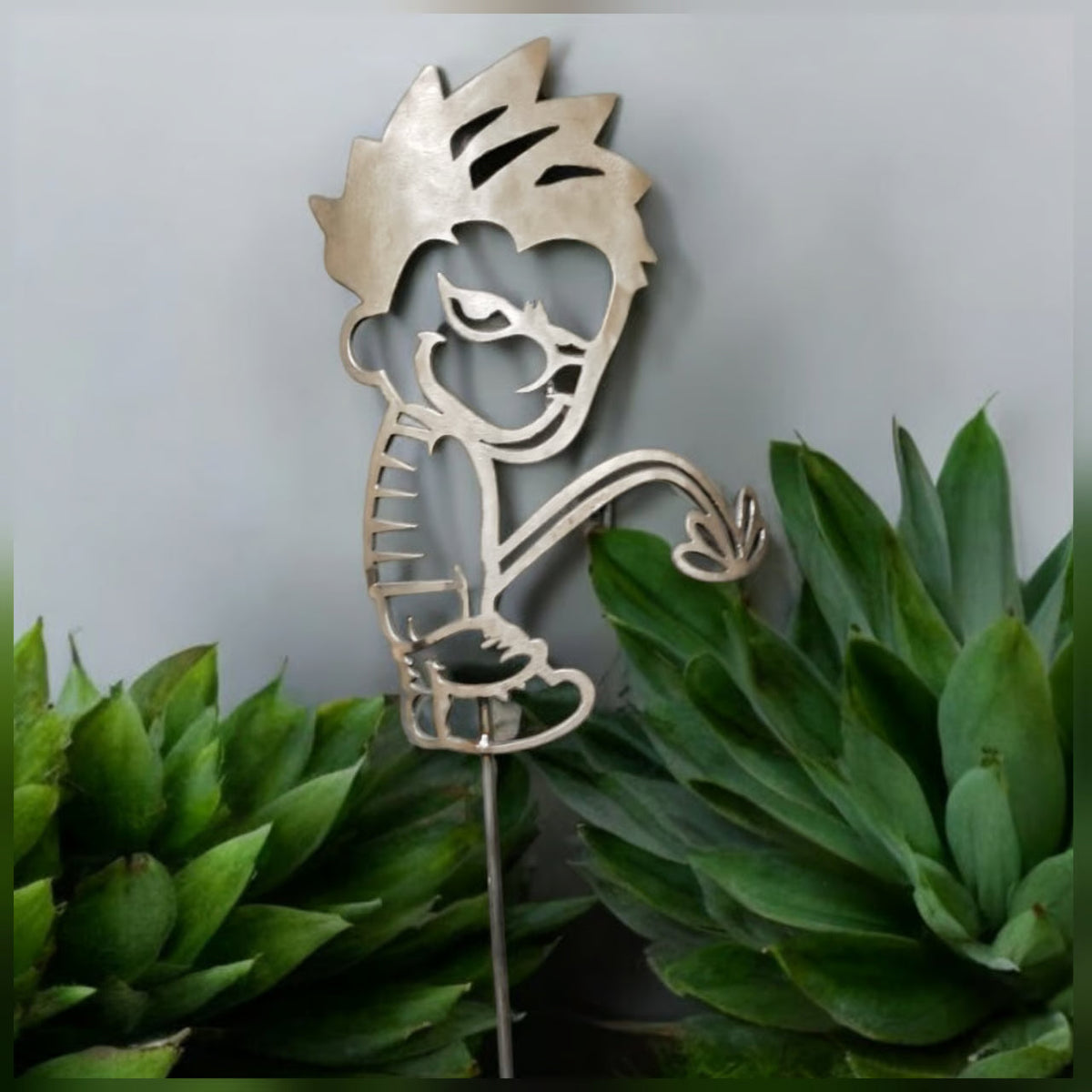 Gartenstecker frecher Junge